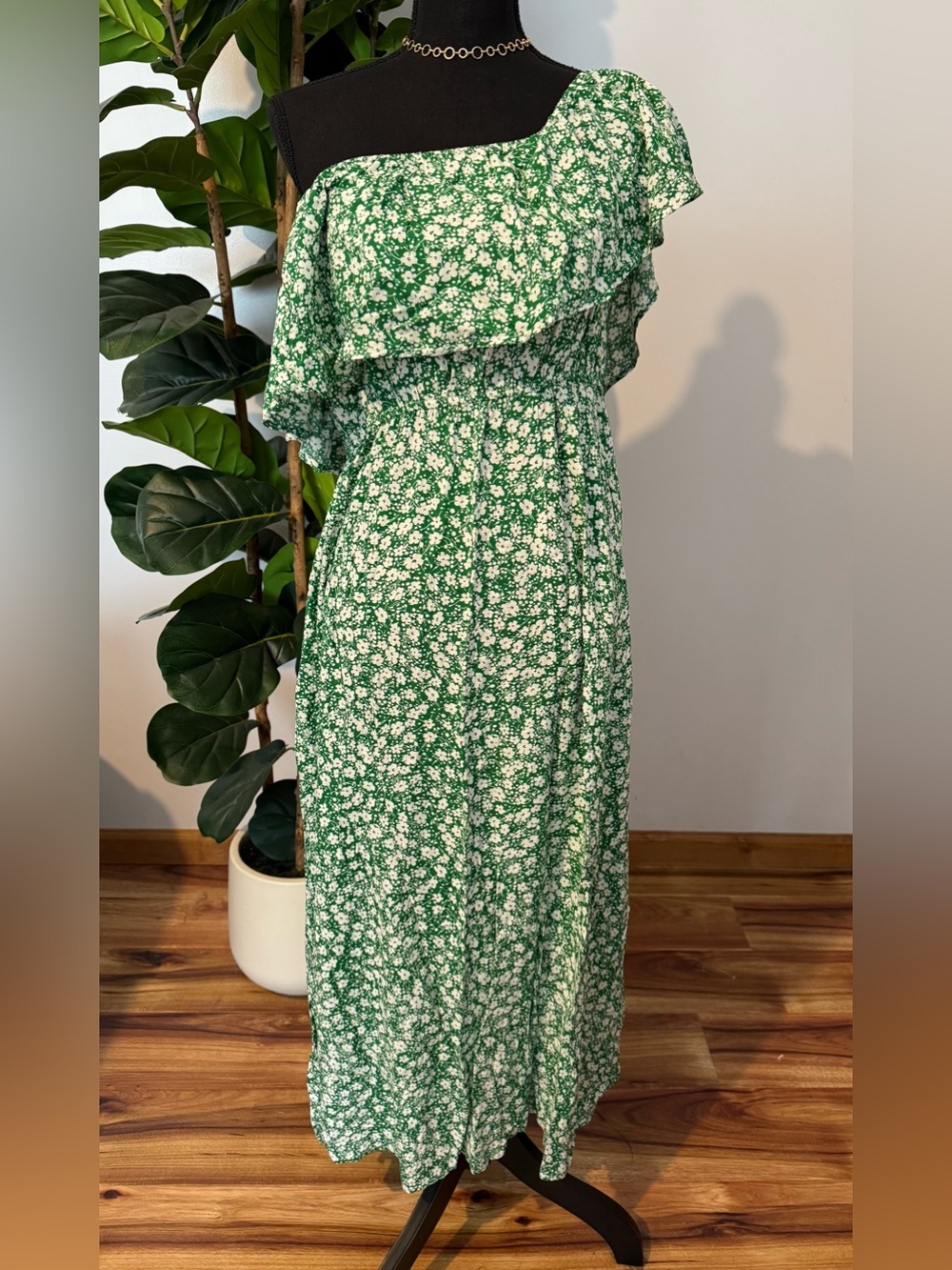Green Floral One-Shoulder Maxi Dress